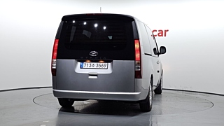 HYUNDAI STARIA 2022