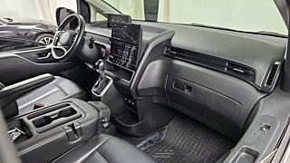 HYUNDAI STARIA  Cargo 3 Seater 2022