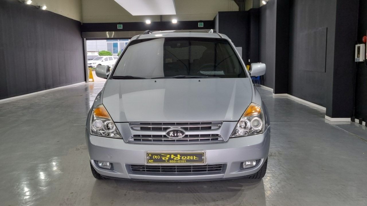KIA CARNIVAL GRAND 2009