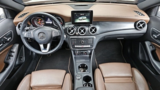 MERCEDES BENZ GLA-CLASS X156 2017
