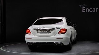 MERCEDES BENZ E-CLASS W213 2019