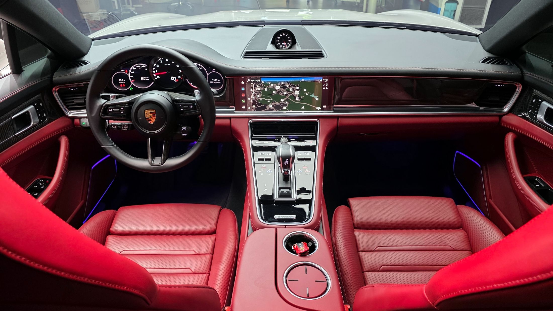 PORSCHE PANAMERA 971 2022