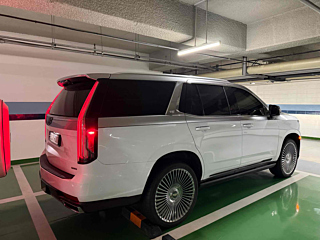 CADILLAC ESCALADE 2021