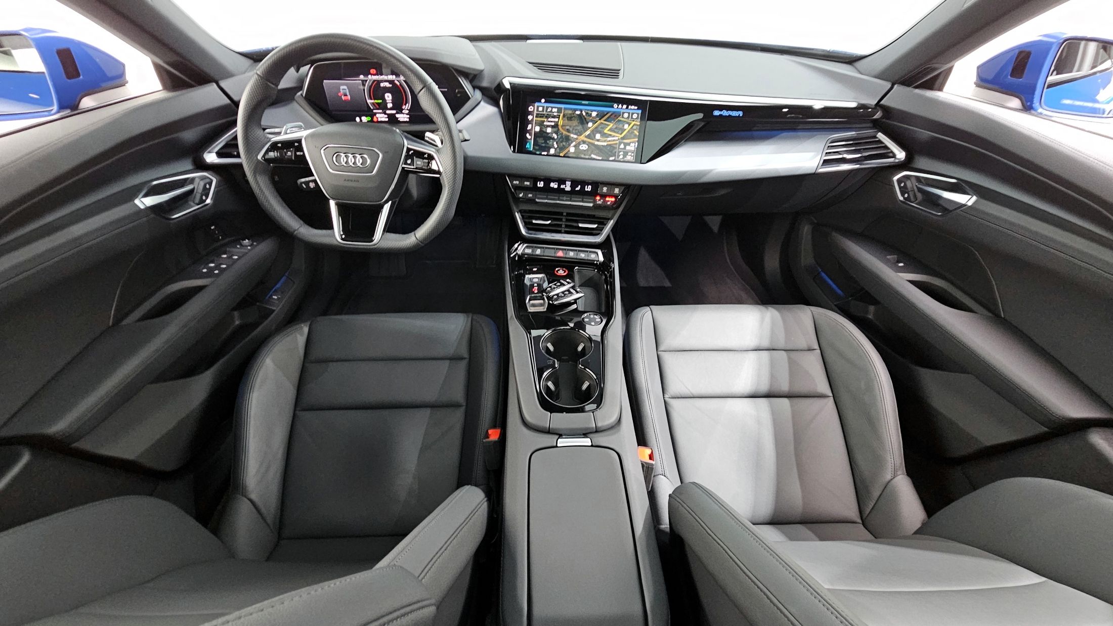 AUDI E-TRON 2022