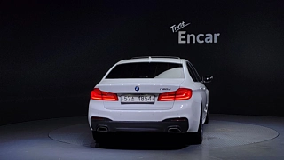 BMW 5-SERIES G30 2017