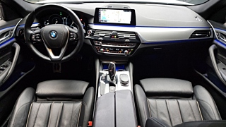 BMW 5-SERIES G30 2017