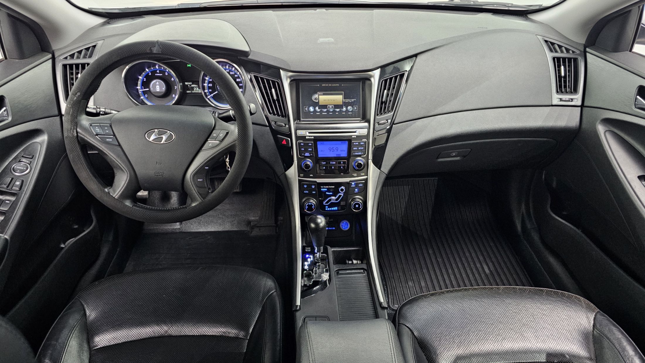HYUNDAI SONATA YF 2010