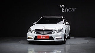 MERCEDES BENZ E-CLASS W212 2009