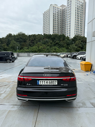 AUDI A8 D5 2021