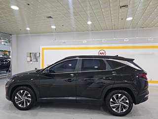 HYUNDAI TUCSON NX4 2021