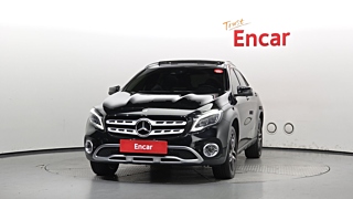 MERCEDES BENZ GLA-CLASS X156 2019