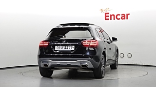 MERCEDES BENZ GLA-CLASS X156 2019