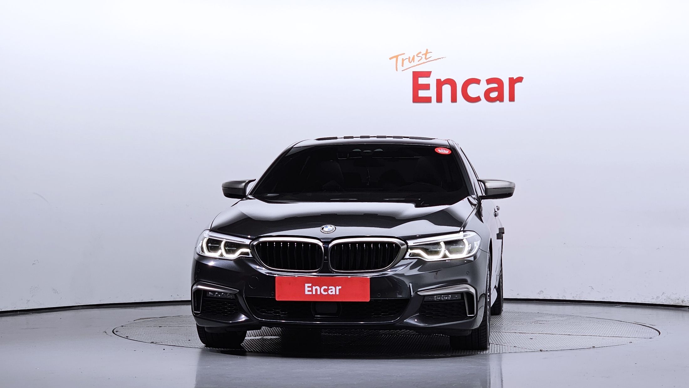 BMW 5-SERIES G30 2019