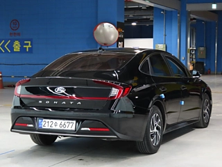 HYUNDAI SONATA HYBRID DN8 2021