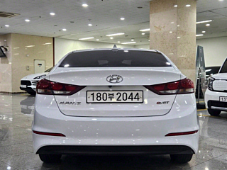 HYUNDAI AVANTE AD 2016