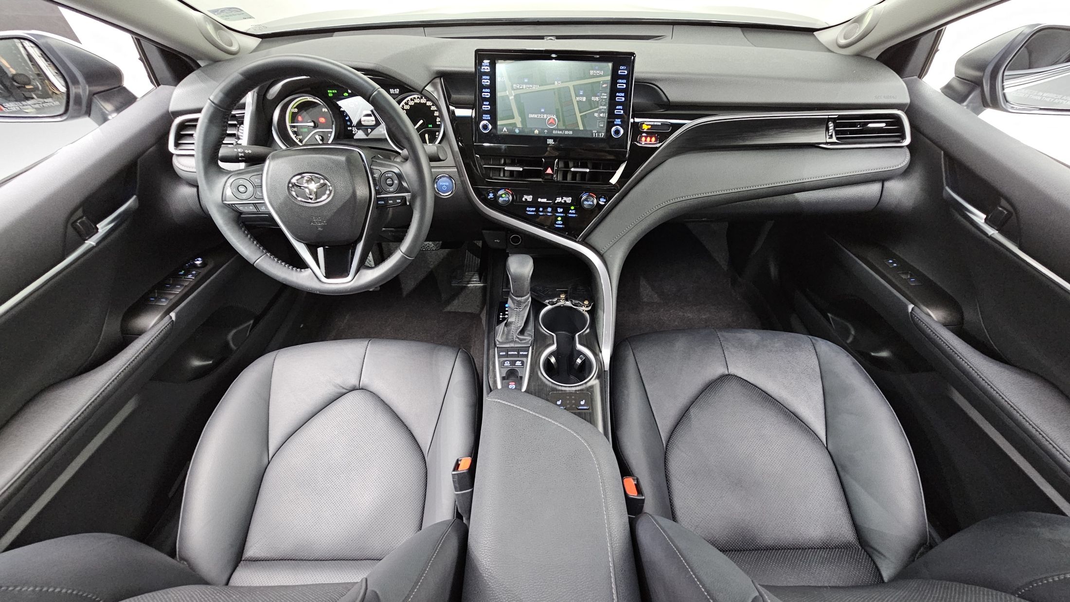 TOYOTA CAMRY XV70 2024