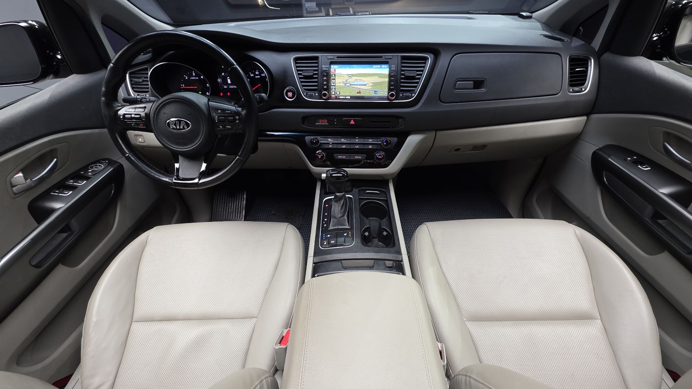 KIA CARNIVAL 2014