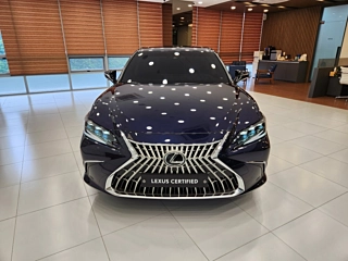 LEXUS ES300H  2025