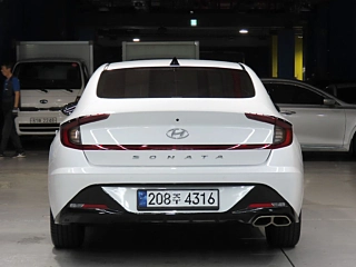 HYUNDAI SONATA DN8  2021