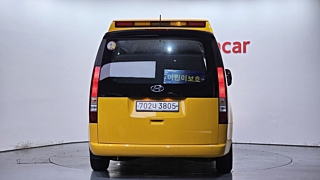 HYUNDAI STARIA 2022