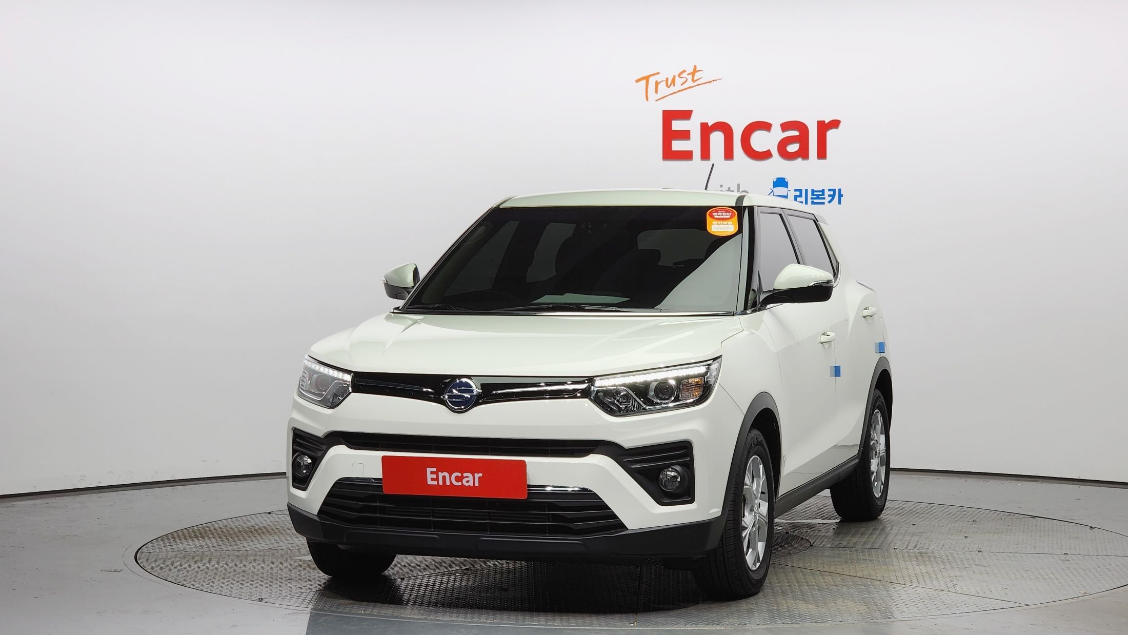 SSANGYONG TIVOLI VERY NEW 2022