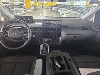 HYUNDAI STARIA 2023