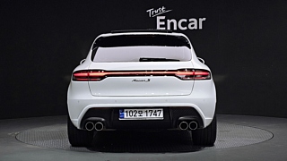 PORSCHE MACAN 2022