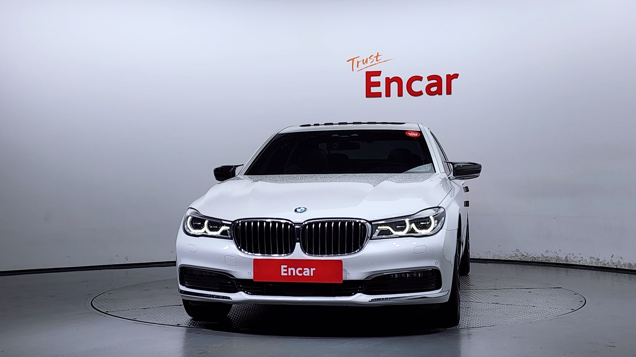 BMW 7-SERIES G11 2016