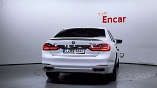 BMW 7-SERIES G11 2016