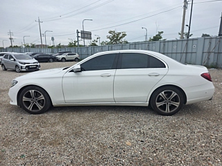 MERCEDES BENZ E-CLASS W213 2018