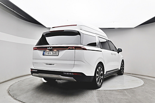 KIA CARNIVAL 2023