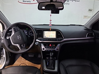 HYUNDAI AVANTE AD 2017