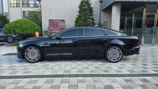 JAGUAR XJ  3.0 SC AWD portfolio LWB 2018