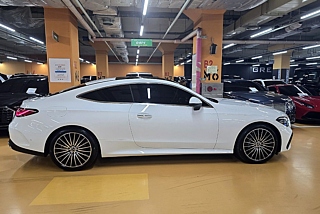 MERCEDES BENZ CLE-CLASS C236 2024
