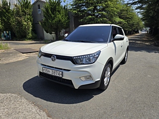SSANGYONG TIVOLI 2015