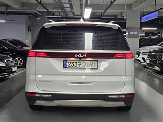 KIA CARNIVAL 2023