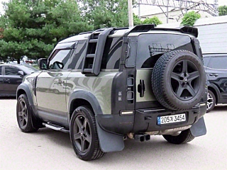 LAND ROVER DEFENDER L663 2021