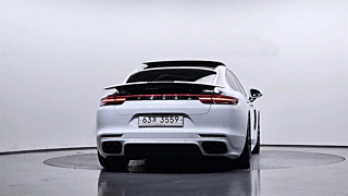PORSCHE PANAMERA 971 2019