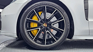 PORSCHE PANAMERA 971 2019