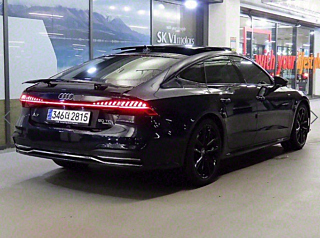 AUDI A7 4K 2021