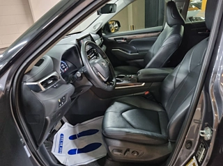 TOYOTA HIGHLANDER  4 GENERATION 2.5 4WD Limited 2023