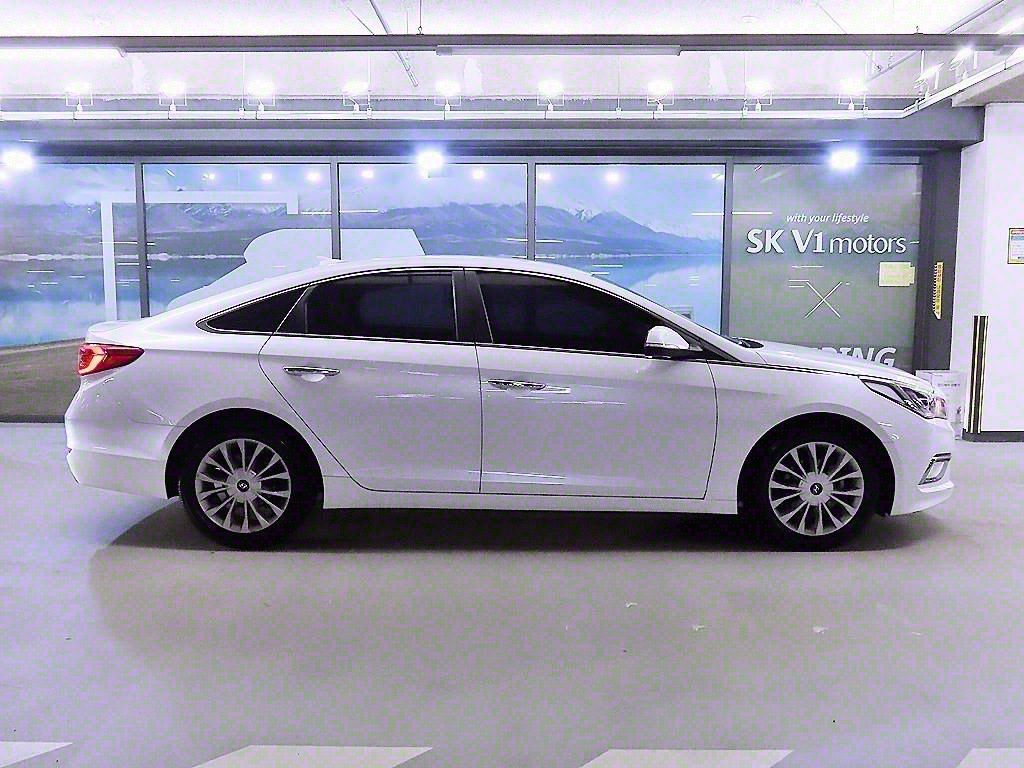 HYUNDAI SONATA LF 2016
