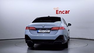 BMW 5-SERIES G60 2024