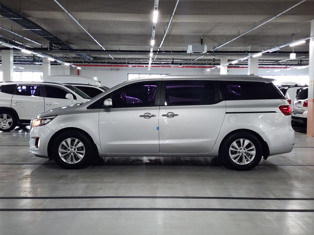 KIA CARNIVAL 2014