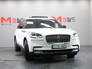 LINCOLN AVIATOR  2023