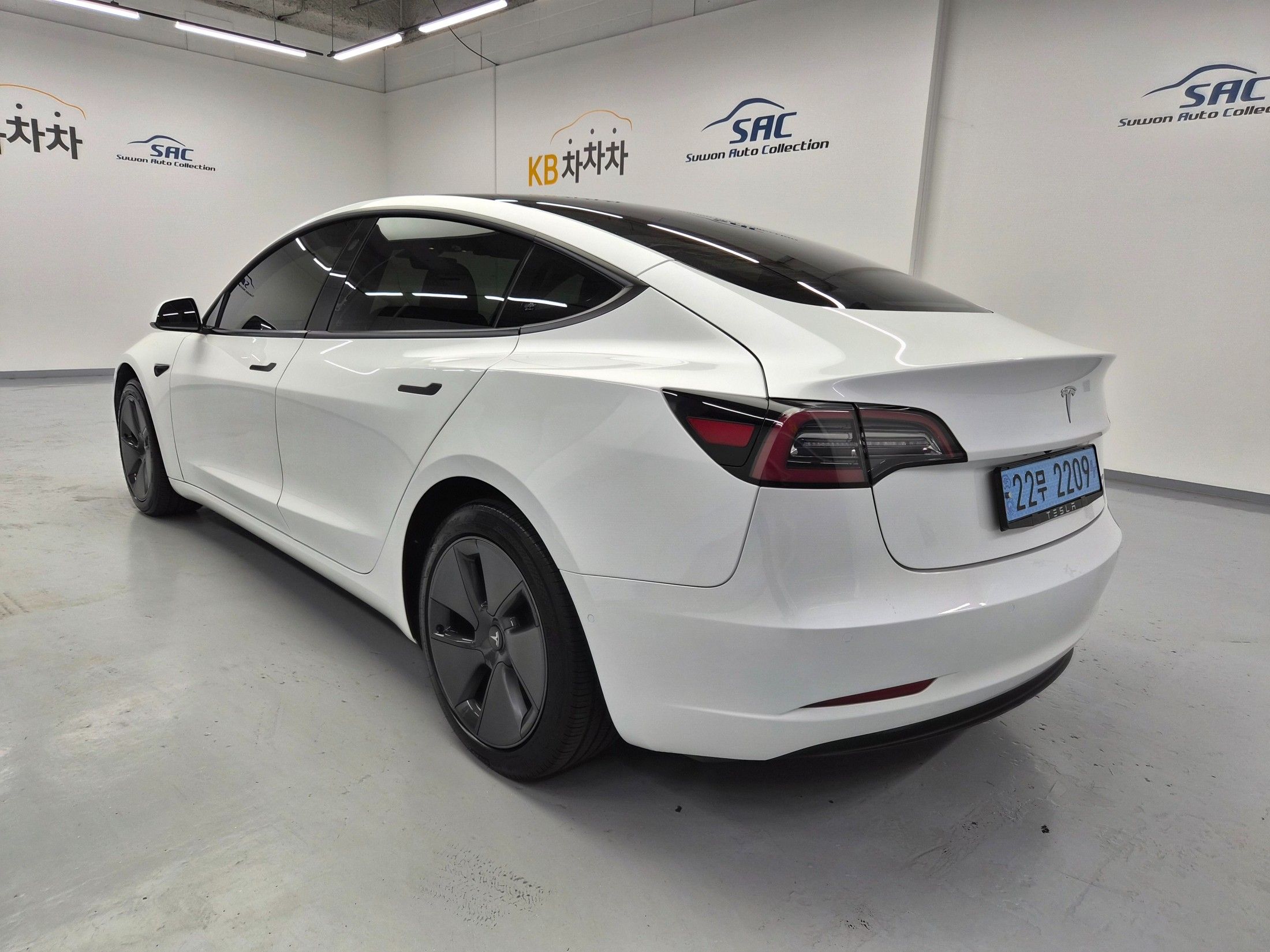 TESLA MODEL 3 2021