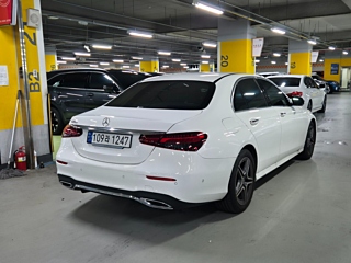 MERCEDES BENZ E-CLASS W213 2023
