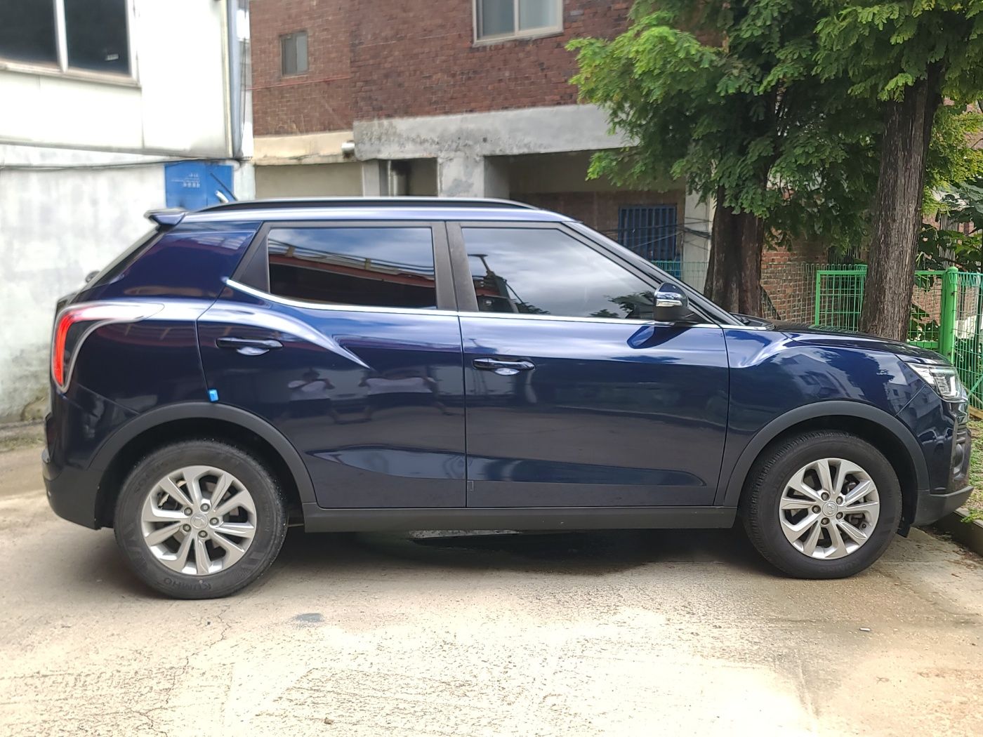 SSANGYONG TIVOLI VERY NEW 2020