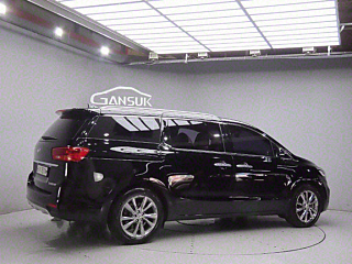 KIA CARNIVAL 2018