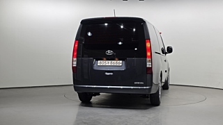 HYUNDAI STARIA 2021